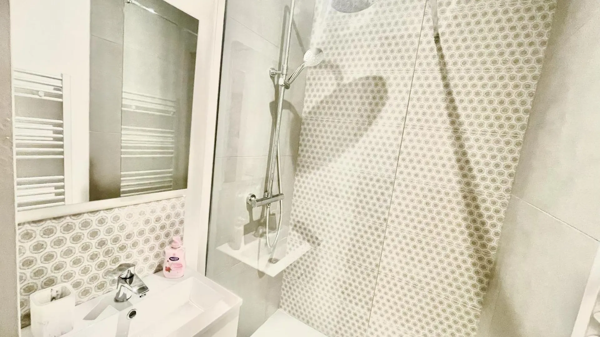 Ferienwohnung Le Jasmin Wifi Cosy Cavaillon 0*,