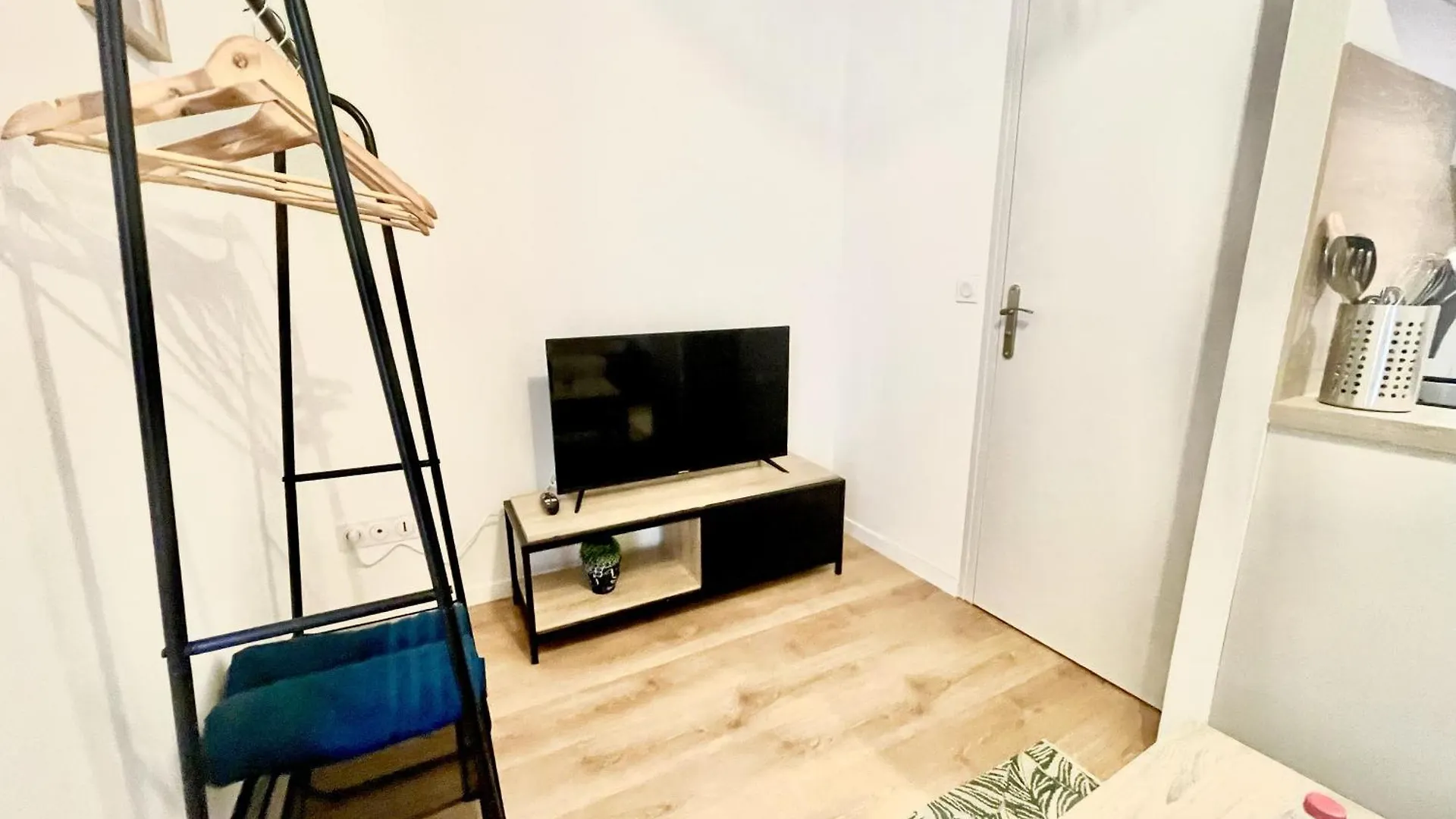 Apartment Ferienwohnung Le Jasmin Wifi Cosy Cavaillon